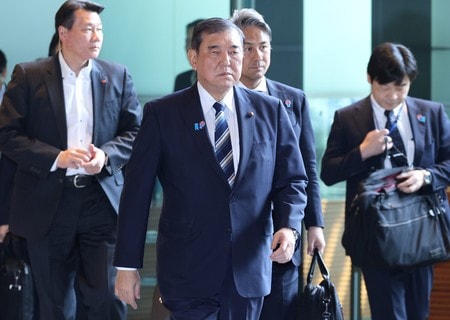 【政治】石破首相、ミサイル発射後も会食　林官房長官、危機管理「問題ない」